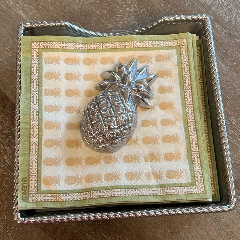 Lenox Everyday Soirée Napkin Box Pineapple